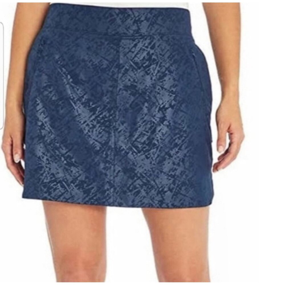 Orvis Skirt Womens Small Blue Embossed Pull‎ On Skort Net Short Lining